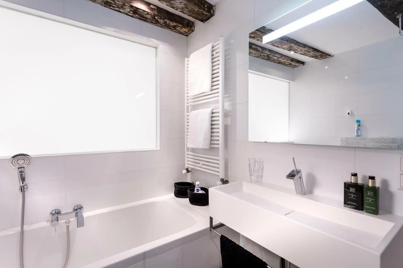 Apartment 18Th Century Groundfloor Canal House With Patio/Garden Amsterdam Netherlands