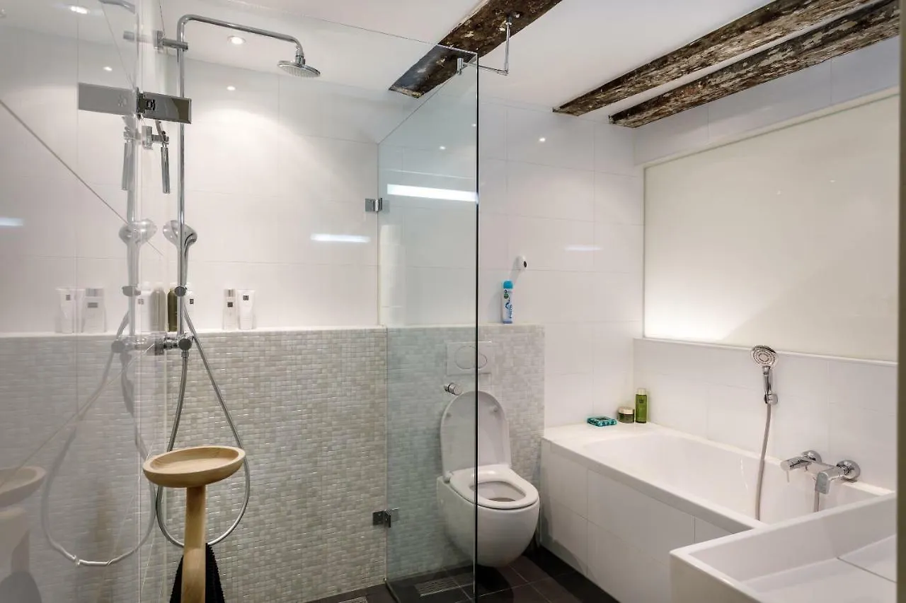 18Th Century Groundfloor Canal House With Patio/Garden Amsterdam
